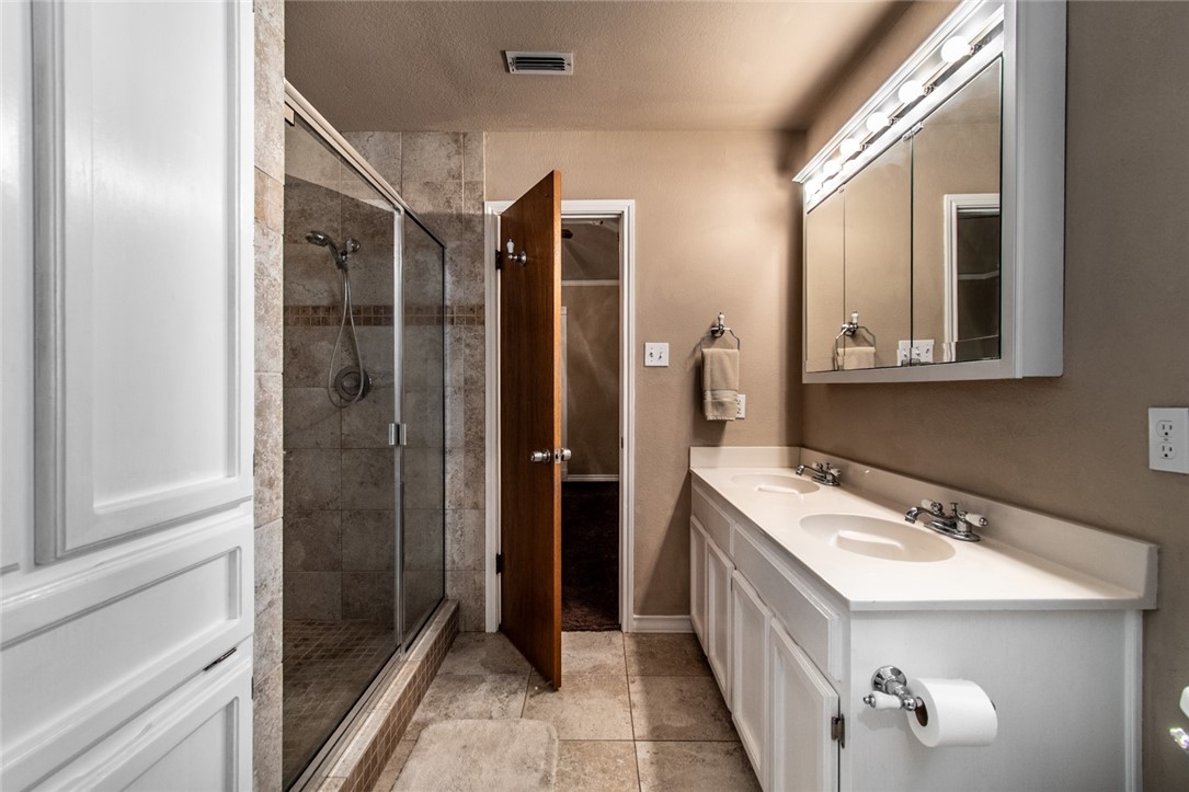 2725 Persimmon Property Photo 13