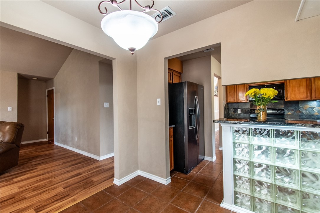 2725 Persimmon Property Photo 19
