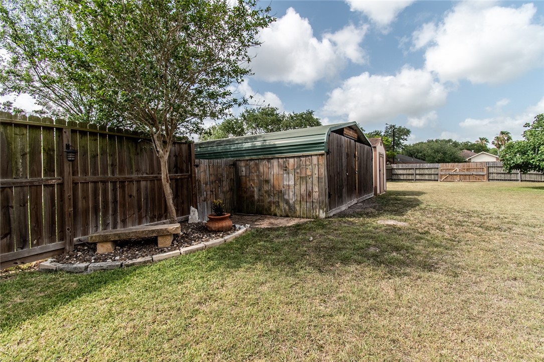 2725 Persimmon Property Photo 35