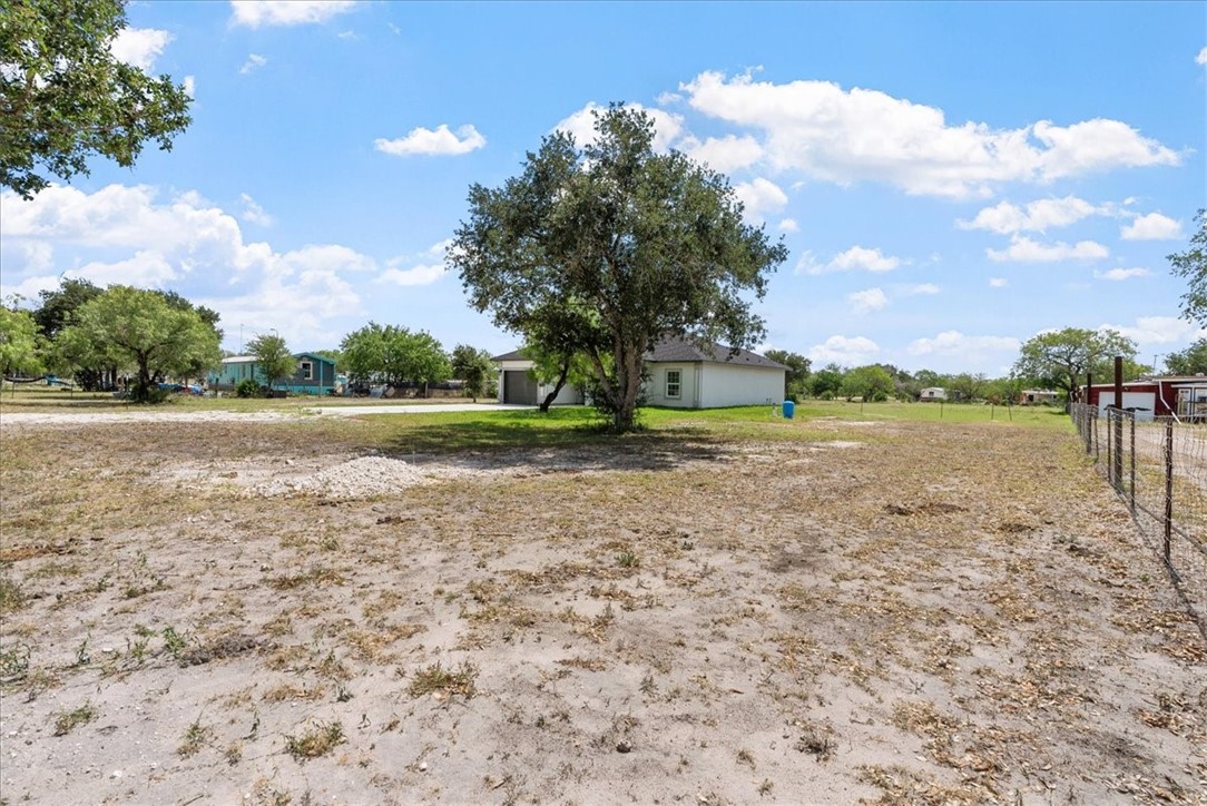 686 County Rd 3061 Property Photo 22
