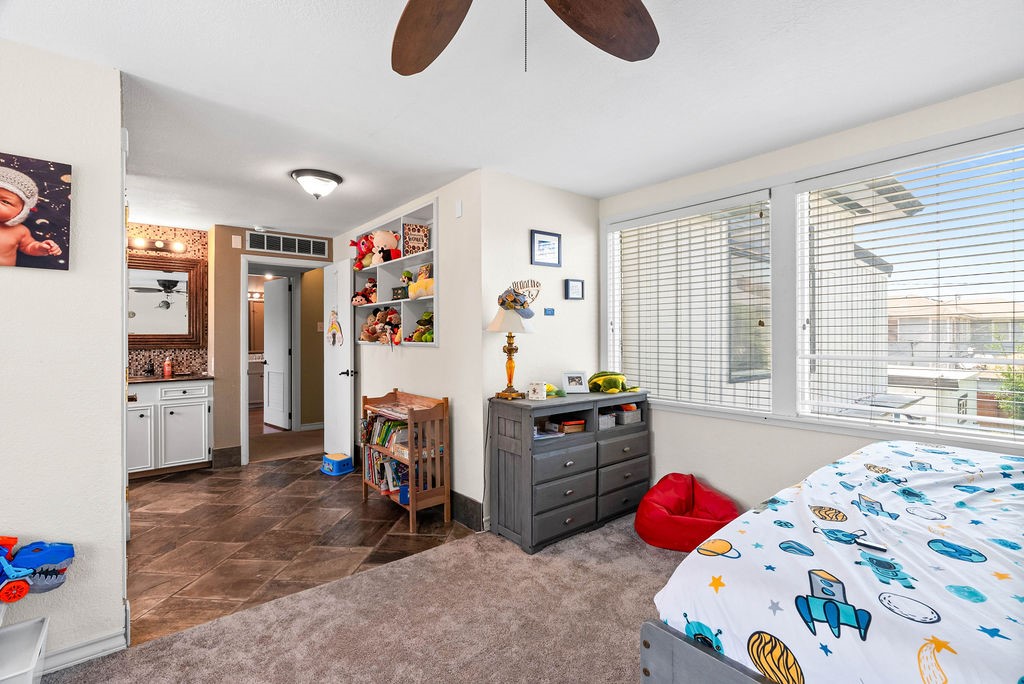 256 Melrose St Property Photo 19