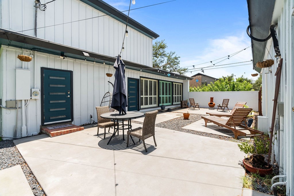 256 Melrose St Property Photo 25