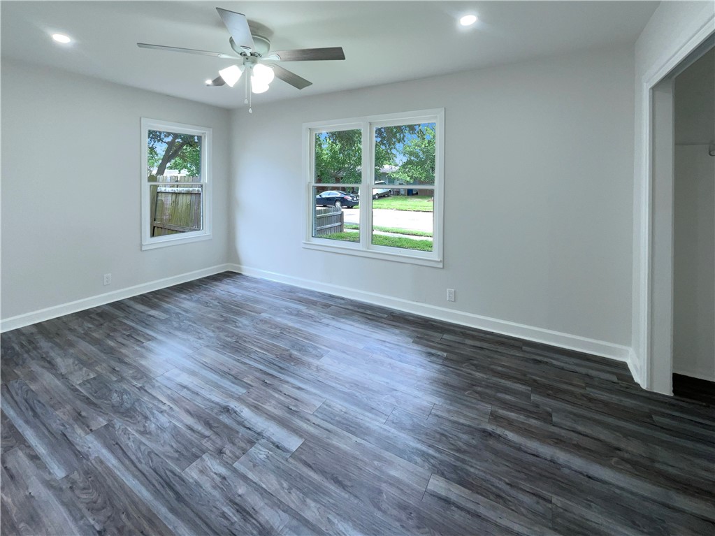6042 Hugo Dr Property Photo 15