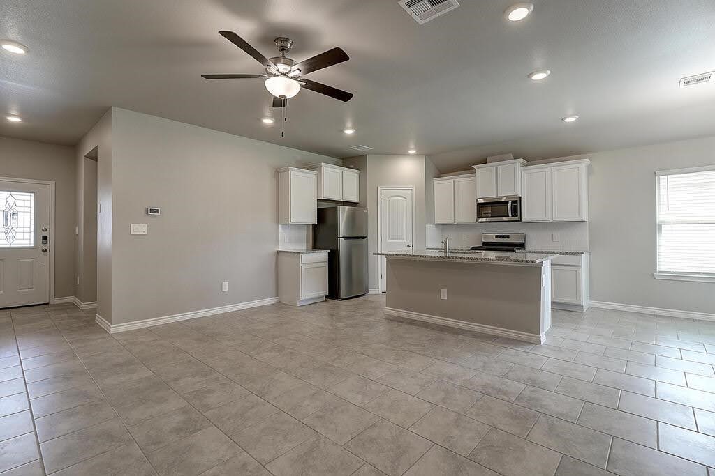 1269 Carnaby St Property Photo 7