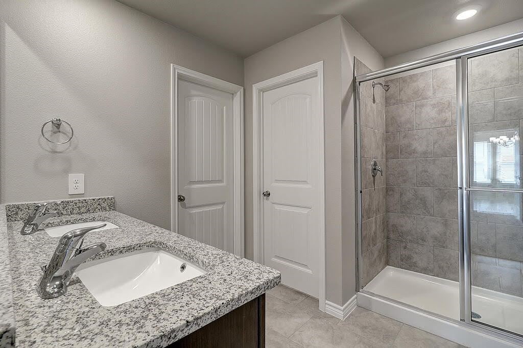 1269 Carnaby St Property Photo 25