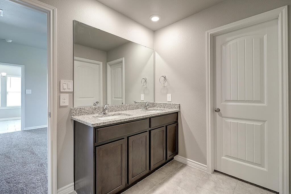 1269 Carnaby St Property Photo 26