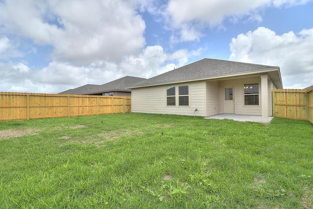 1269 Carnaby St Property Photo 39