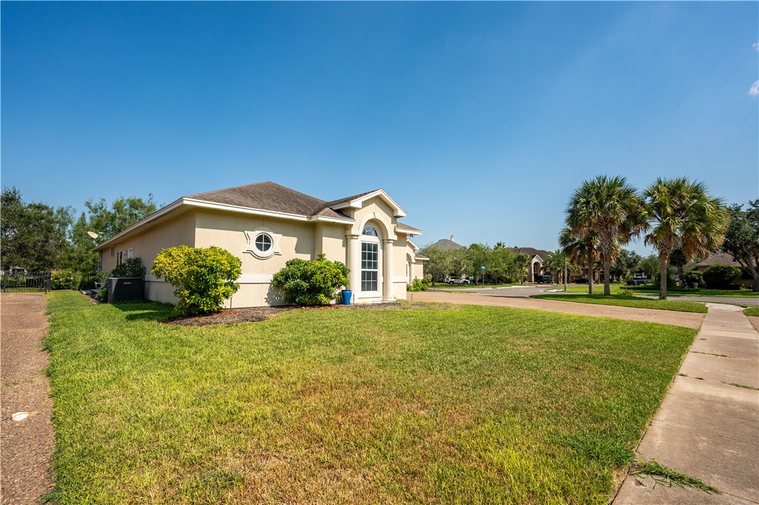 6210 Blankenberge Dr Property Photo 5