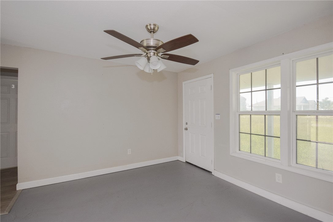 105 E Cornwall St Property Photo 7