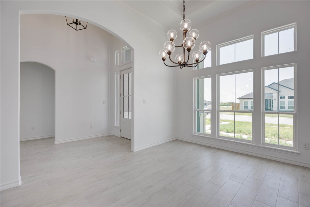 103 Sapphire St Property Photo 3
