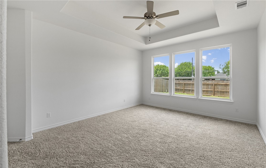 3401 Travis Ct Property Photo 4