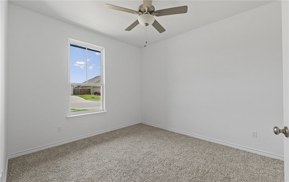 3401 Travis Ct Property Photo 6