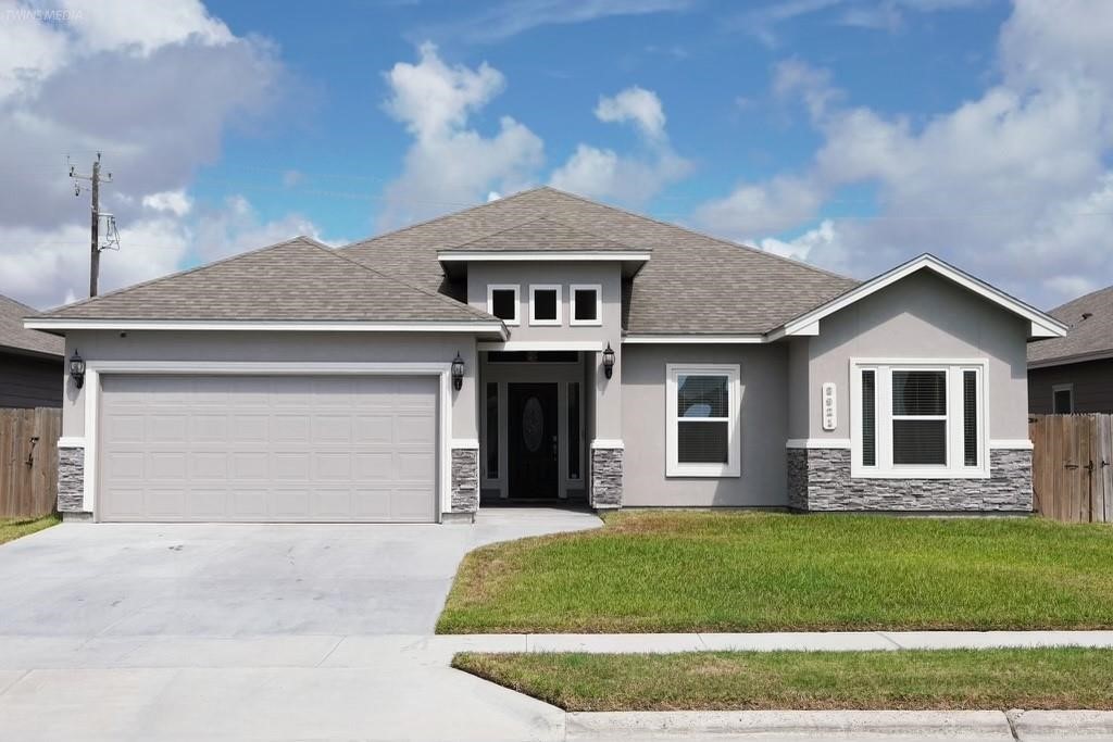 3921 Woodhouse