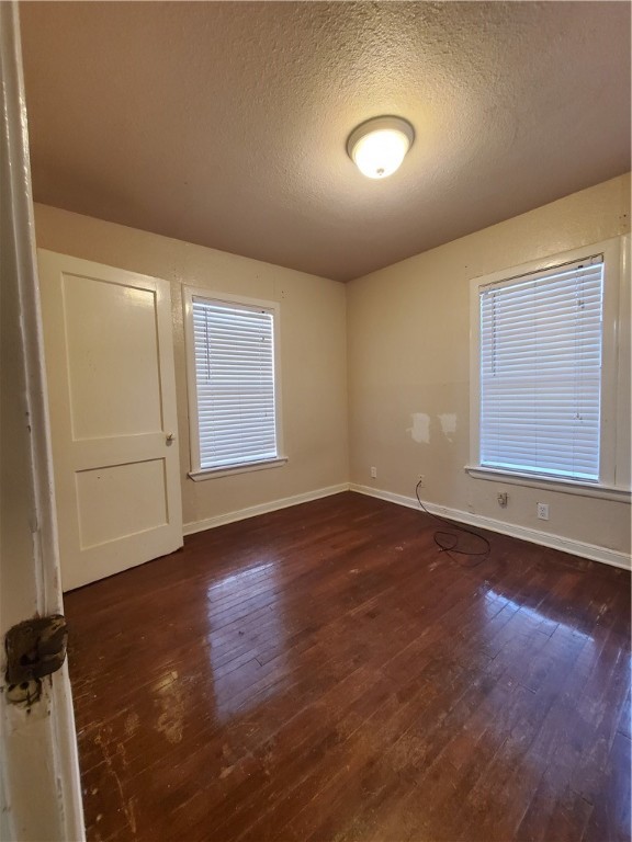2838 Willard St Property Photo 4