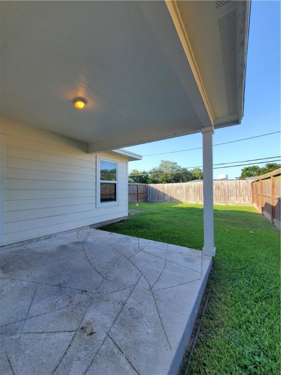 4110 Grossman Dr B Property Photo 8