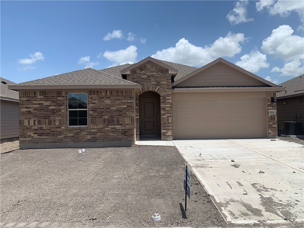 9562 Danish Oak Dr Property Photo 1