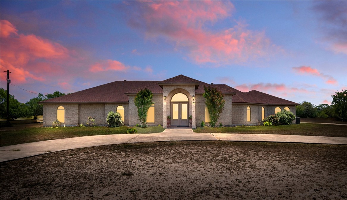 5763 Santa Isabelle Dr Property Photo 1