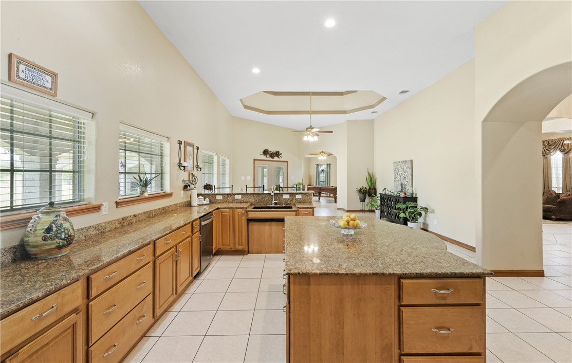 5763 Santa Isabelle Dr Property Photo 7