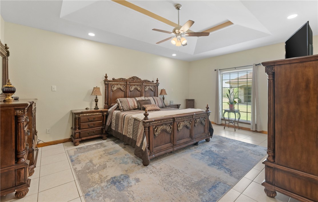 5763 Santa Isabelle Dr Property Photo 12