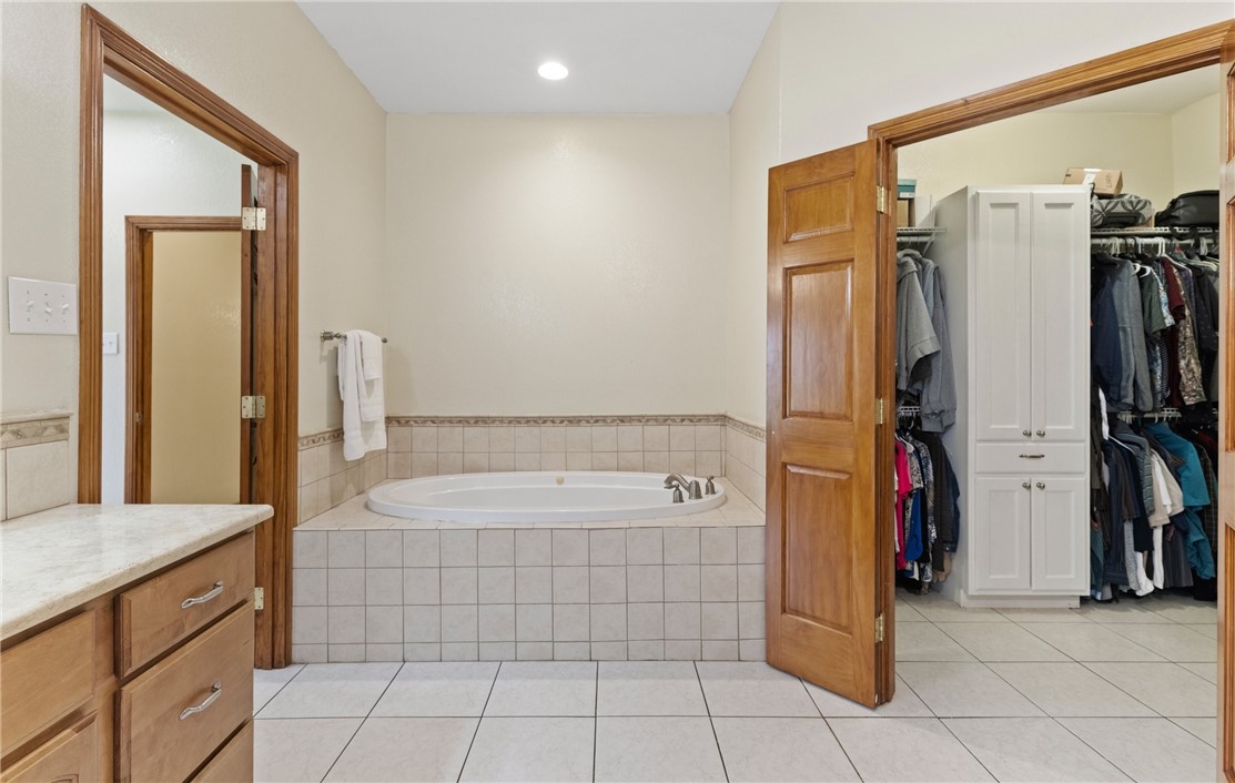 5763 Santa Isabelle Dr Property Photo 14
