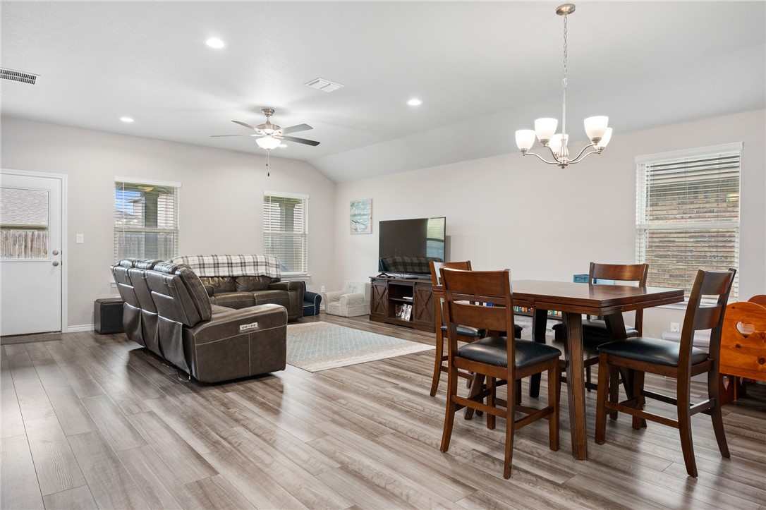 7218 Tristan Property Photo 12