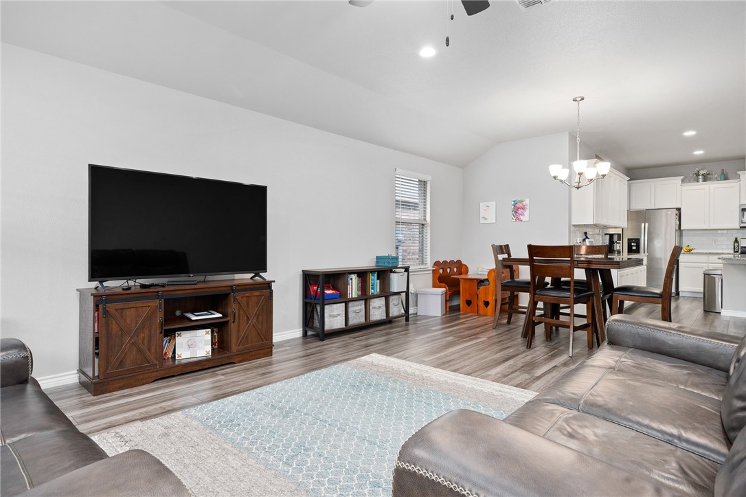 7218 Tristan Property Photo 16