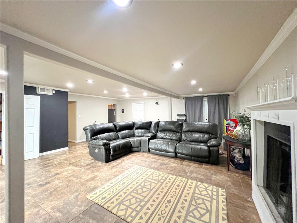 1217 Rose Dr Property Photo 13