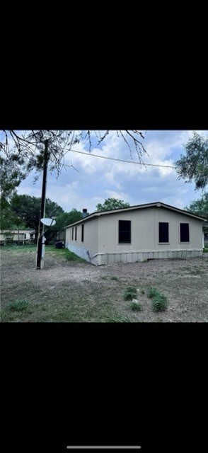 534 County Rd 324 Property Photo 5