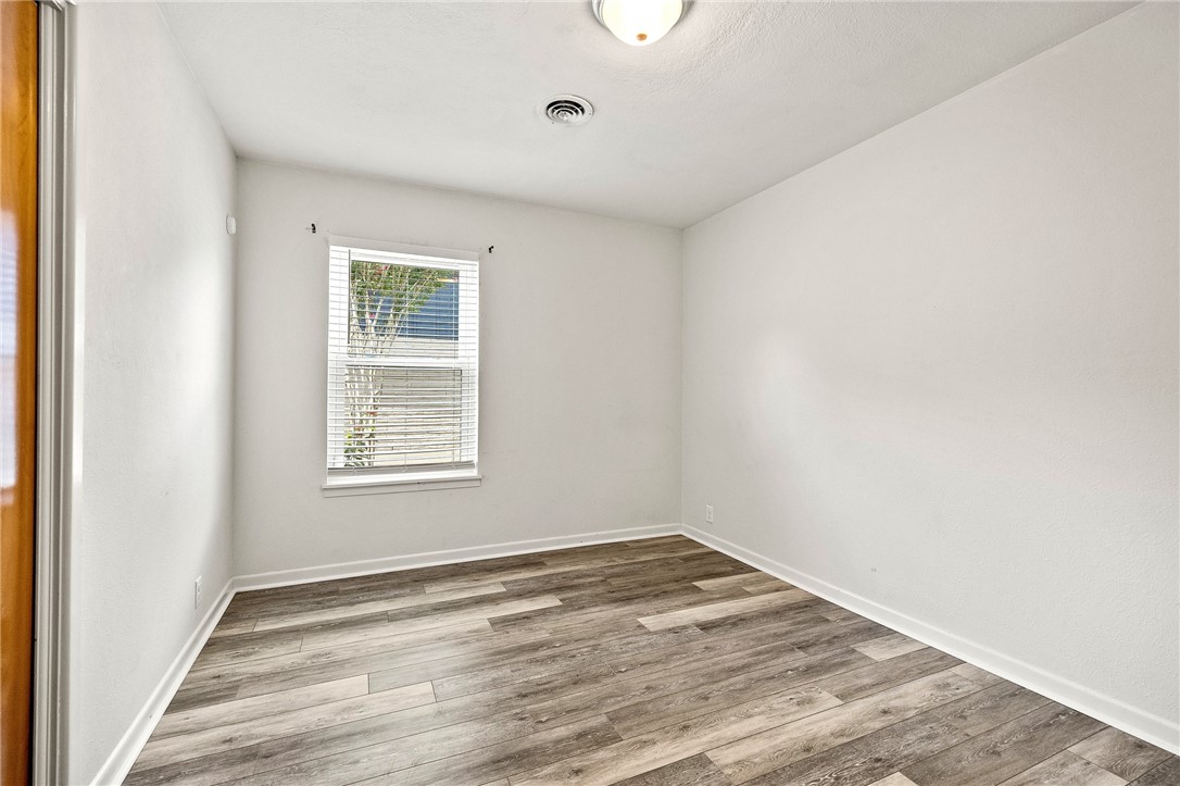 4414 Driftwood Pl Property Photo 19
