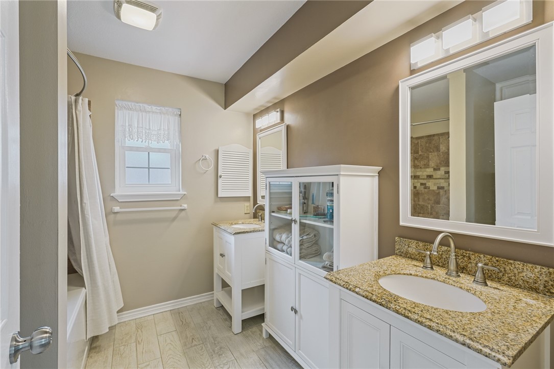 3126 Dunbarton Oak St Property Photo 14