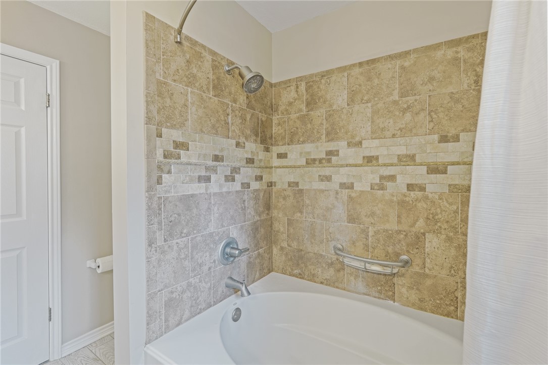 3126 Dunbarton Oak St Property Photo 15