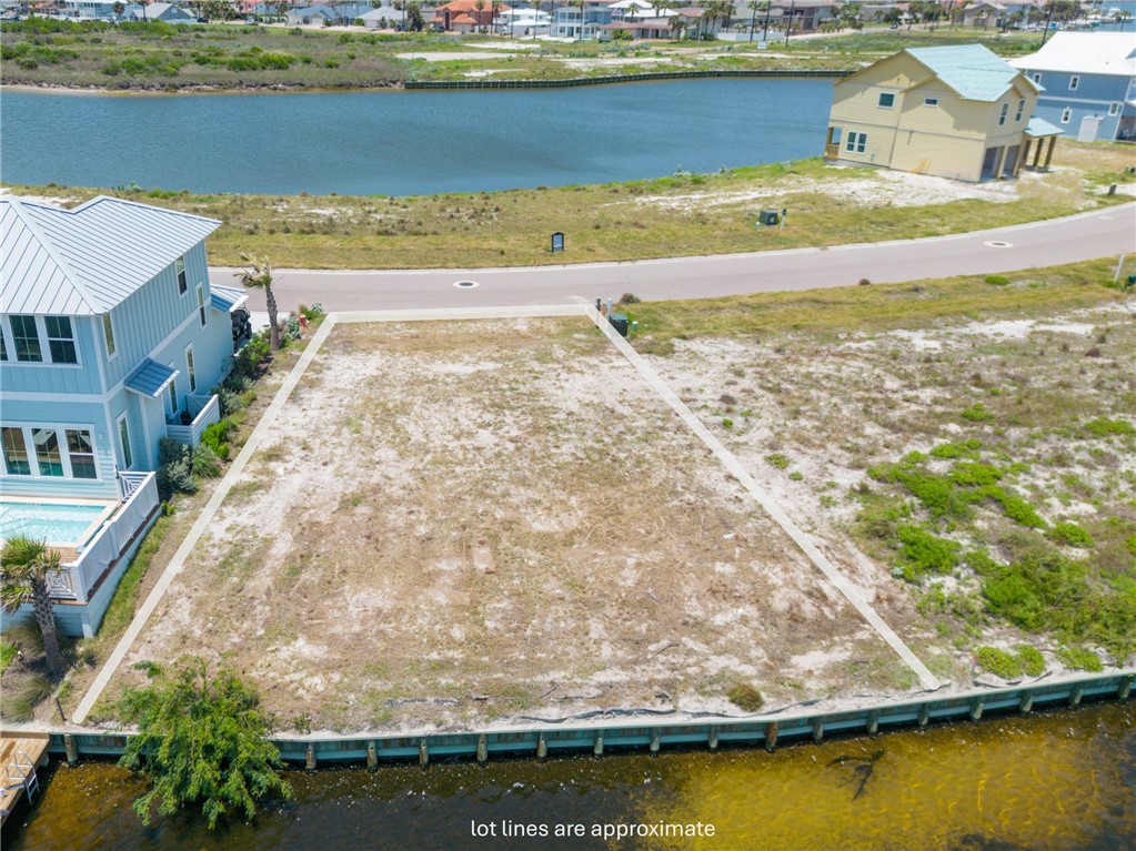 152 Laguna Isles Dr Property Photo 4