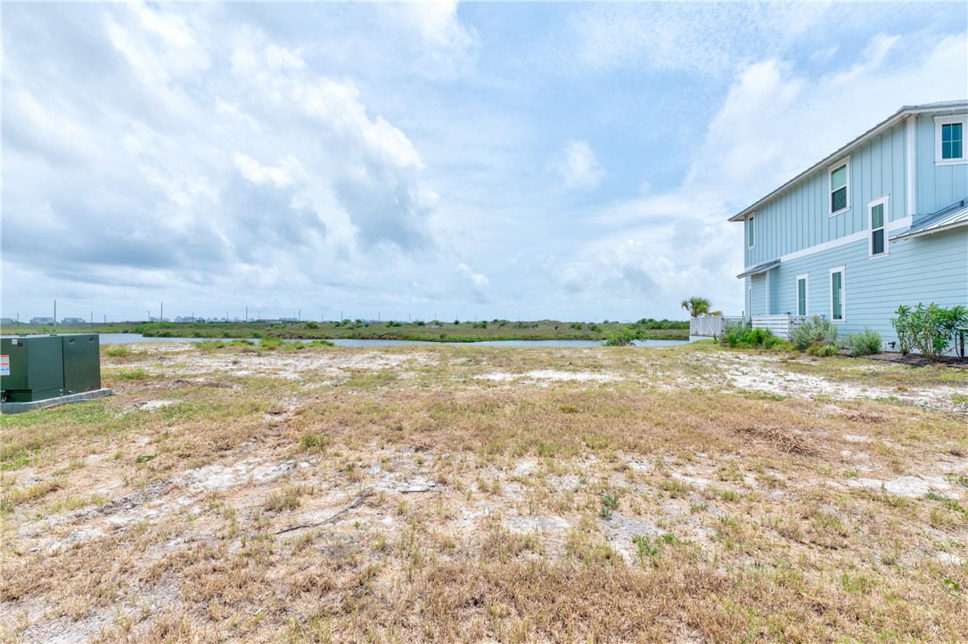 152 Laguna Isles Dr Property Photo 12