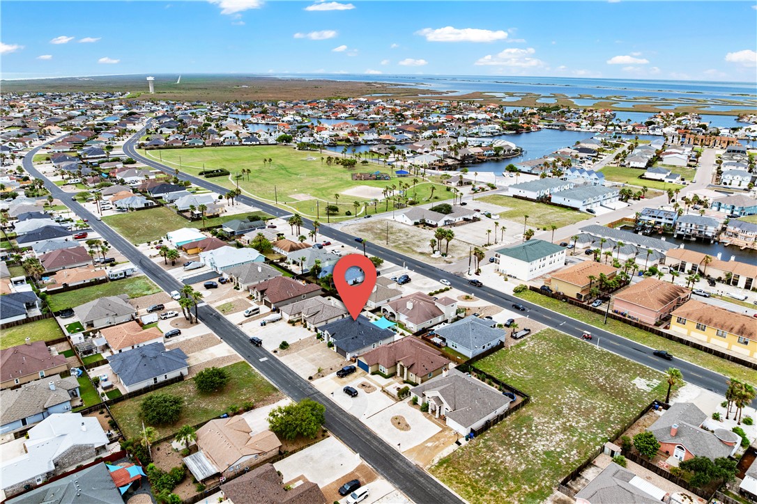 15433 Finistere St Property Photo 26