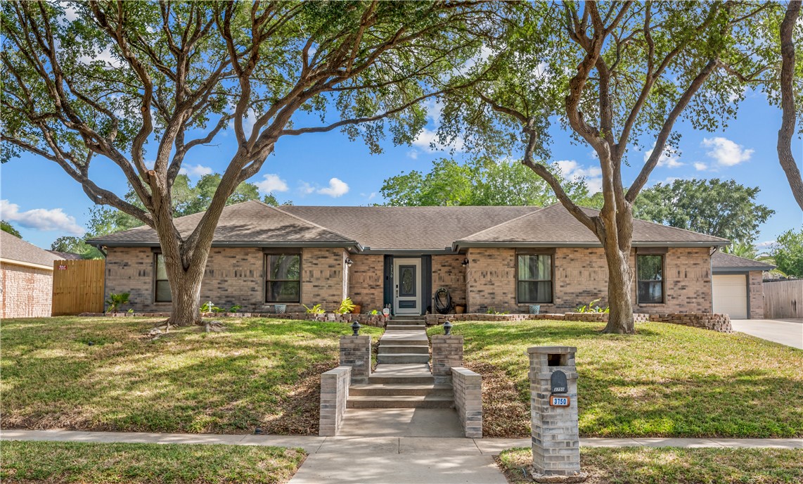 3750 Castle View Property Photo 1
