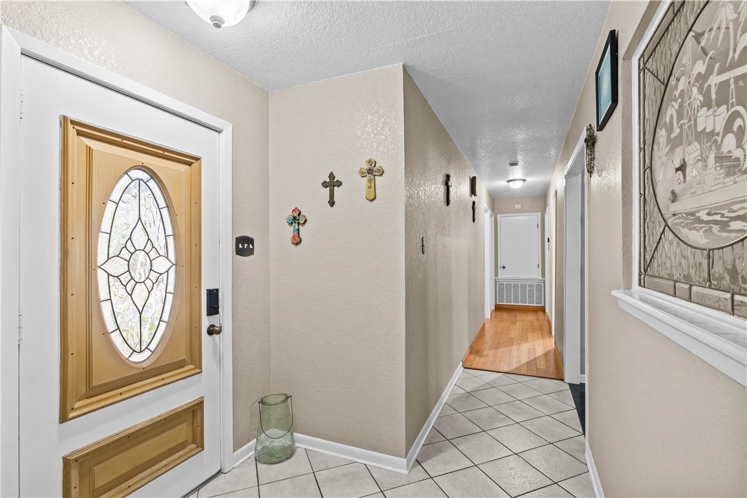 3750 Castle View Property Photo 2