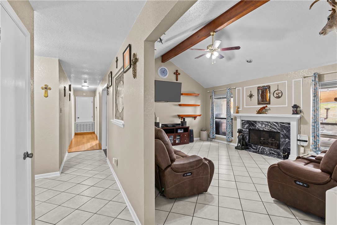 3750 Castle View Property Photo 5