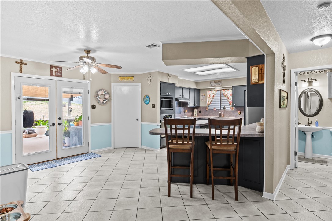 3750 Castle View Property Photo 8