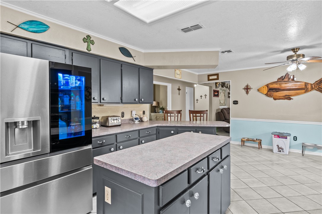 3750 Castle View Property Photo 11