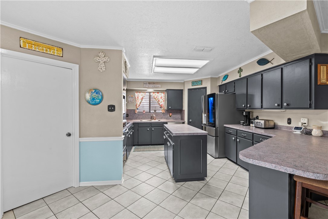 3750 Castle View Property Photo 13