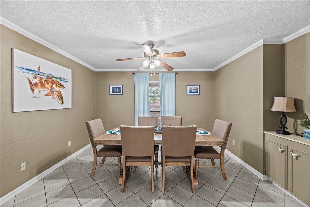 3750 Castle View Property Photo 14