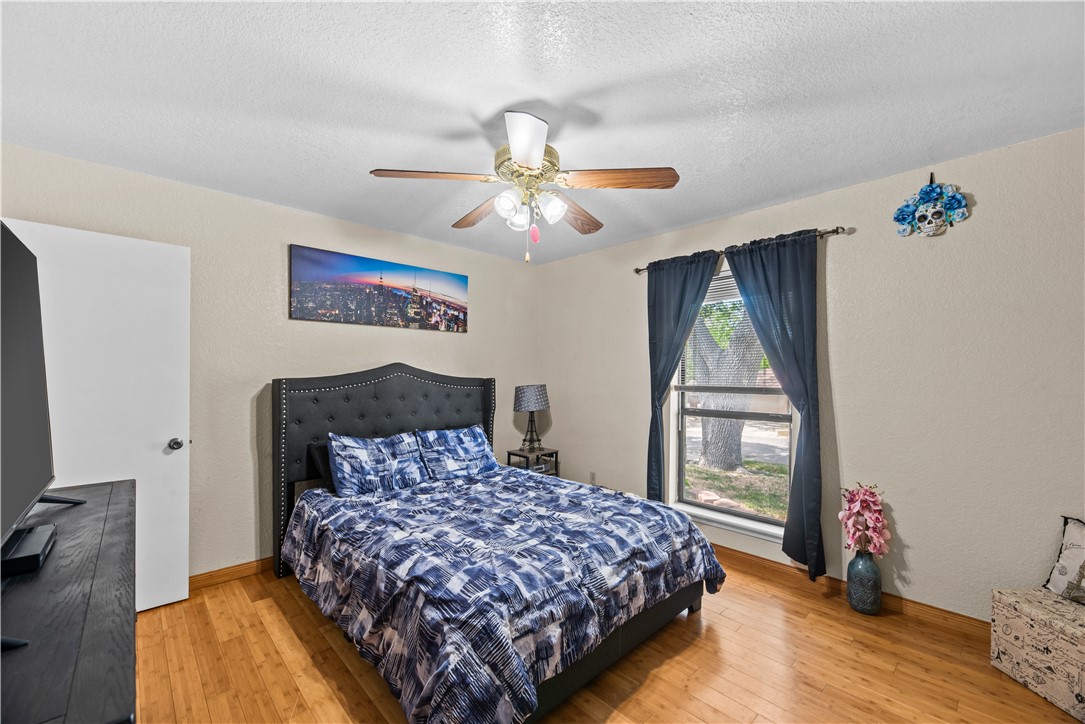 3750 Castle View Property Photo 27