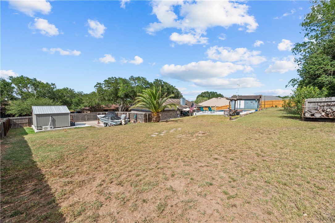 3750 Castle View Property Photo 37