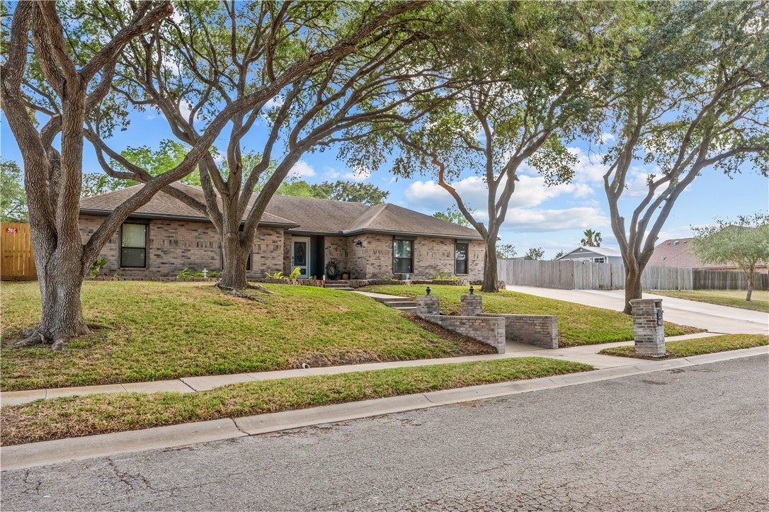 3750 Castle View Property Photo 39