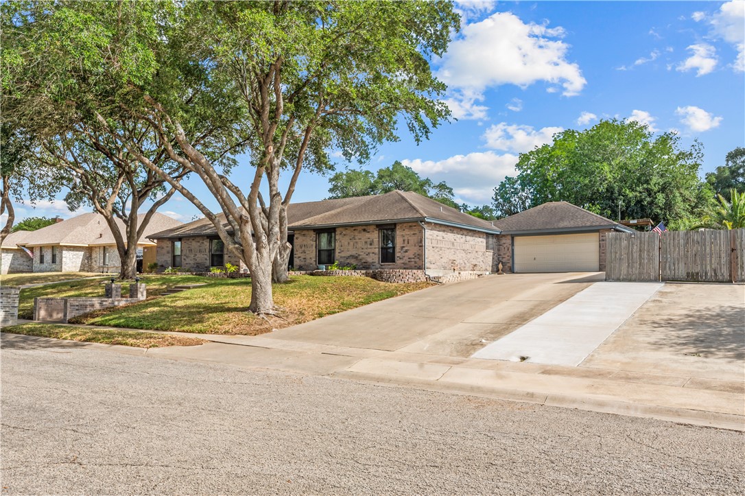 3750 Castle View Property Photo 40