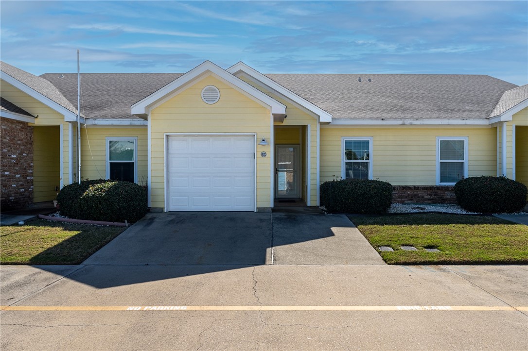 1117 9th St Property Photo 1