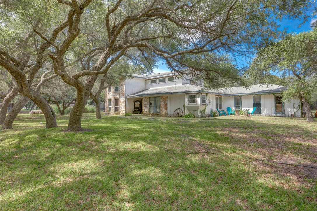 2281 County Road 1942 Property Photo 2