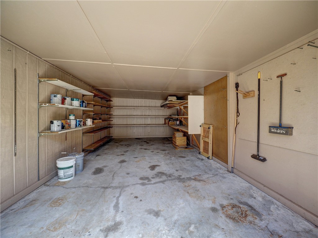 1540 W Deberry Ave Property Photo 29