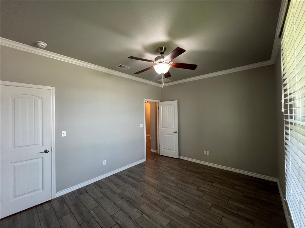 8233 Yosemite Dr Property Photo 4