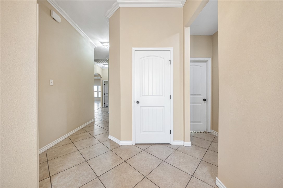 3813 Elvis Dr Property Photo 11